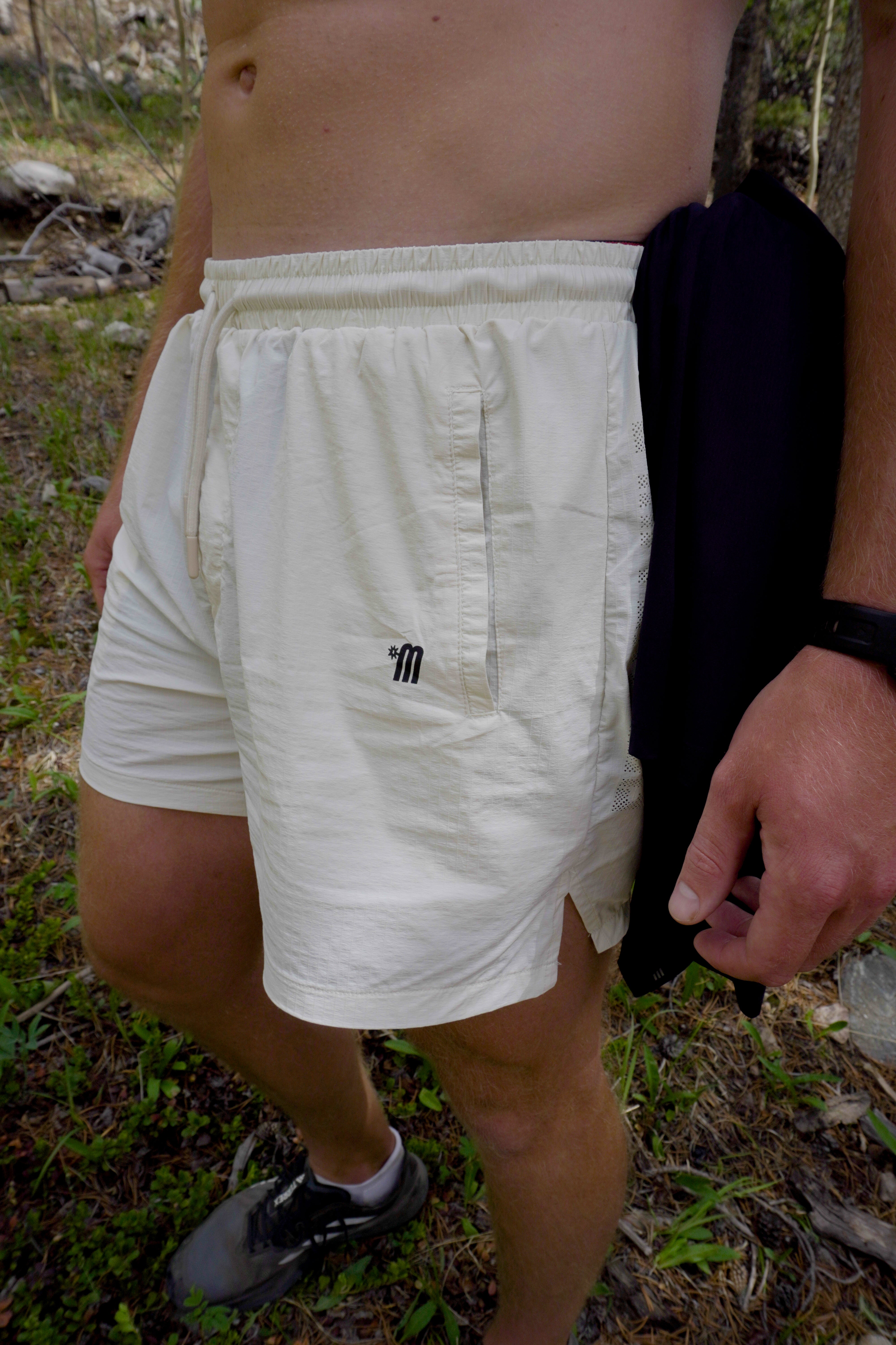 Essential Performance Short